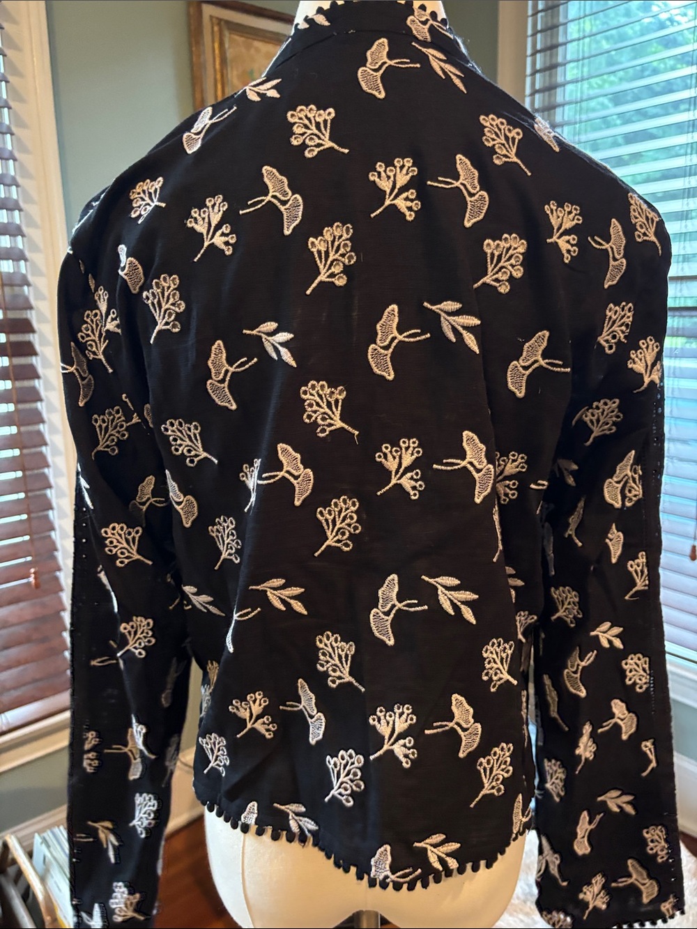 Festival Y2K Black Embroidered Button-Down Top with White Floral Motif - Picture 4 of 5